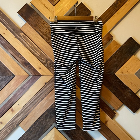 Athleta Capri Black/White Striped Leggings size S - Picture 2 of 3